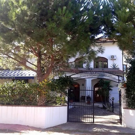 Aparthotel Gnura Momma Locri