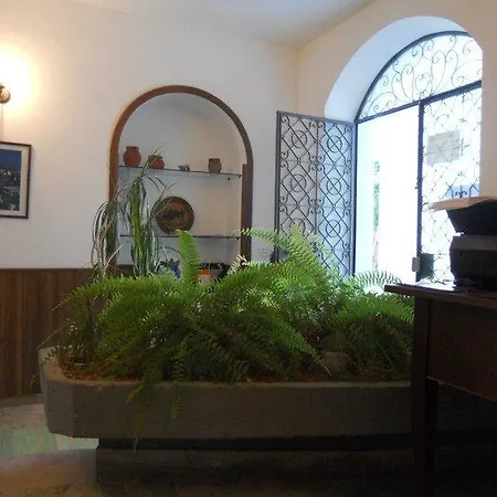 Aparthotel Gnura Momma Locri