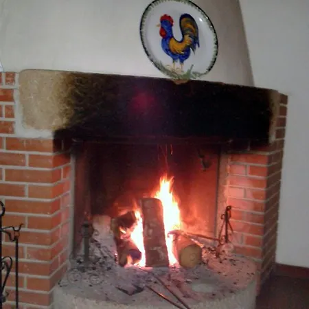 Ξενοδοχείο με διαμερίσματα Gnura Momma Λόκρι