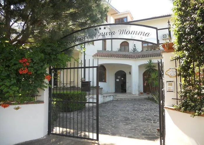 Aparthotel Gnura Momma 3*