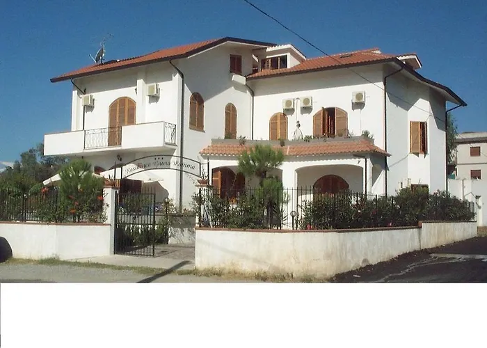 Aparthotel Gnura Momma Locri